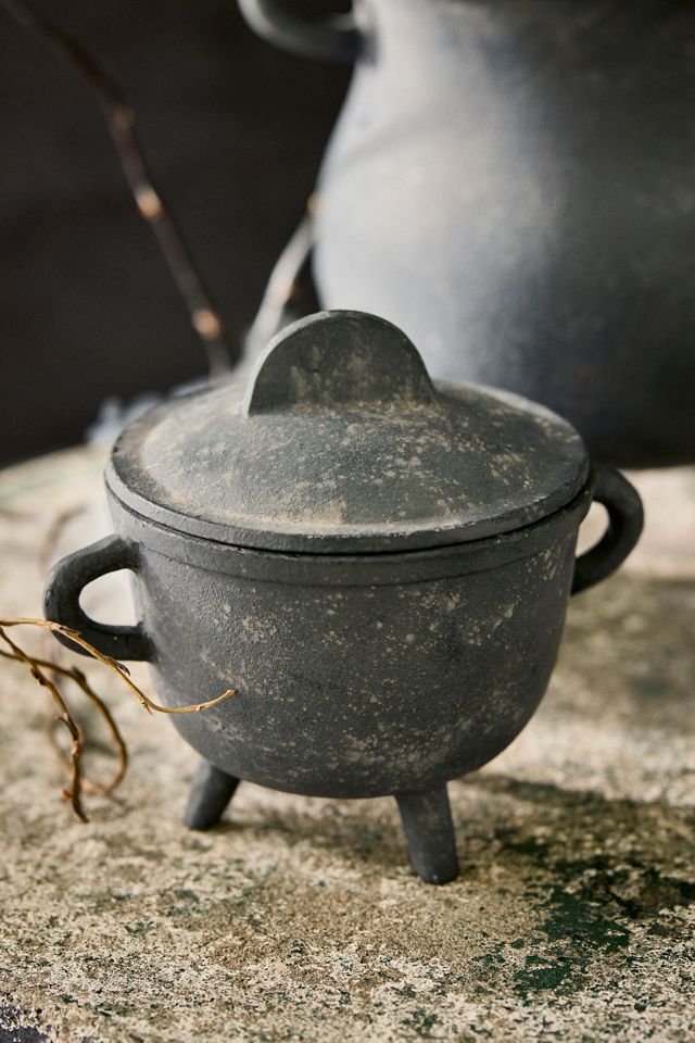 Witch’s Brew Cauldron Candle #4