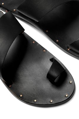 beek Finch Toe Loop Sandals