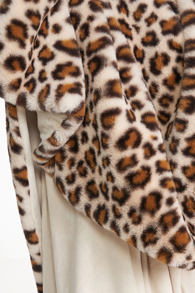 Chester Faux-Fur Throw Blanket #1