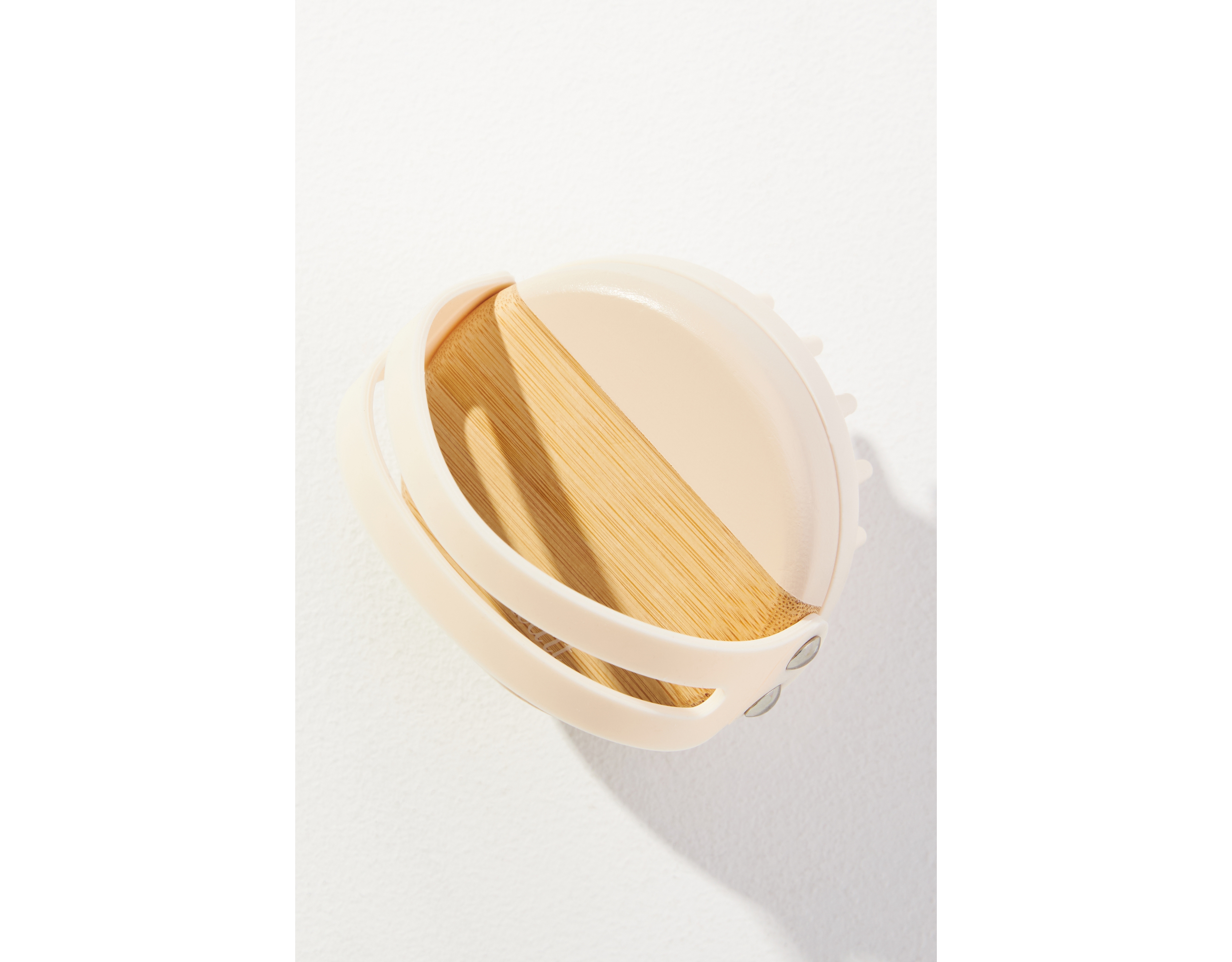 The Hair Edit Scalp Renew Shampoo Massage Brush