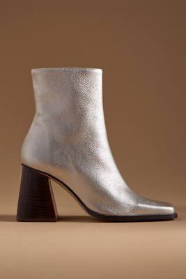 Alohas South Shimmer Ankle Boots In Silver
