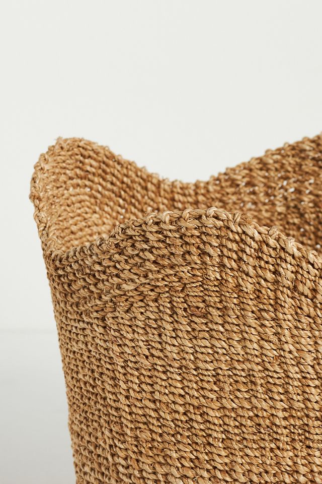 Genevieve Scalloped Woven Bin #1