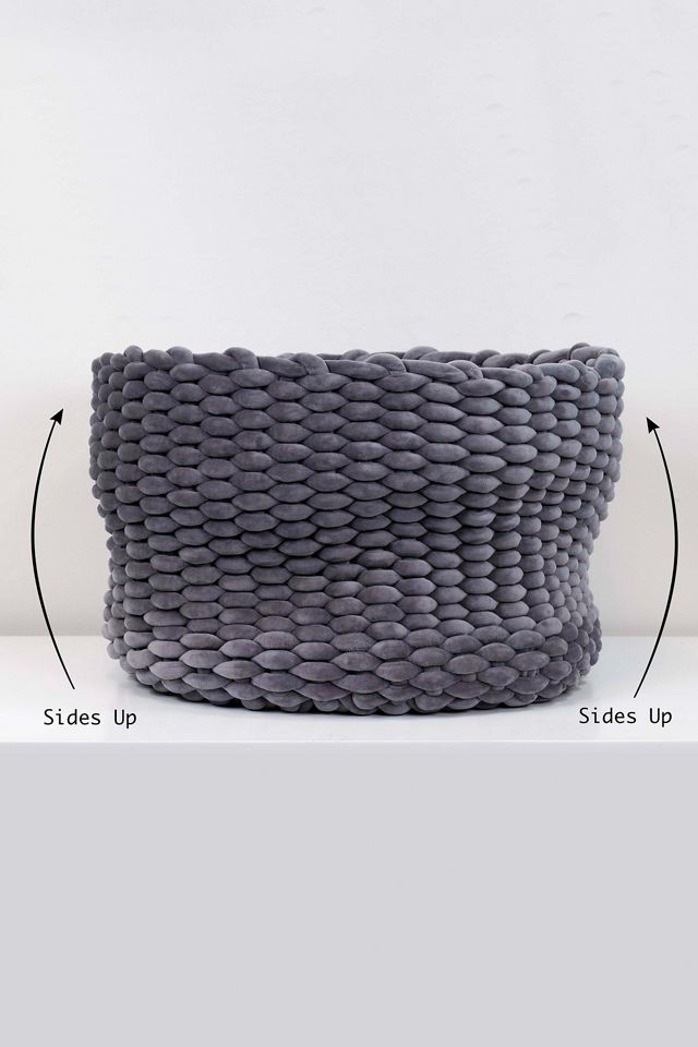 Mau Vevo Cat Bed #2