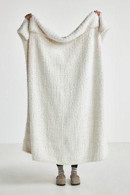 Hugger Marled Eyelash Cozy Knit Throw Blanket