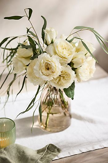 Garden Rose Bouquet, 12 White Stems