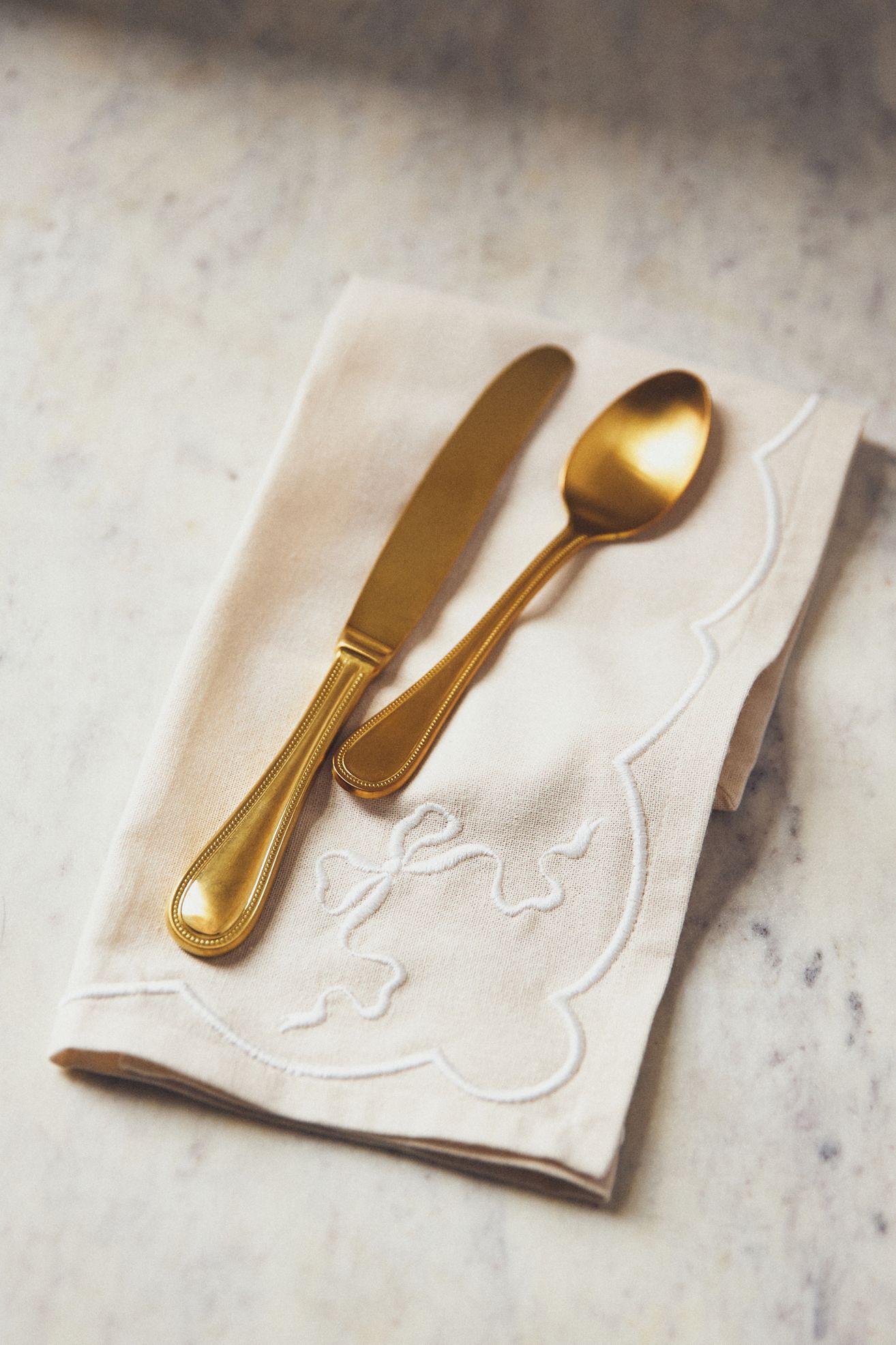 Benedita Bow Cotton Embroidered Napkins, Set of 4 - White, Standard, Set Of 4