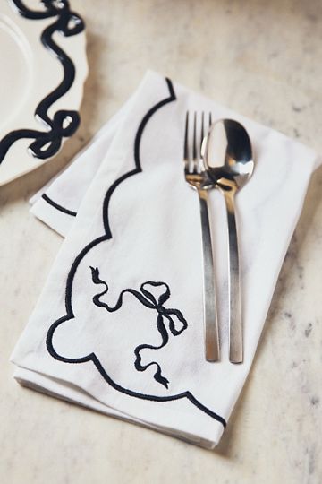 Benedita Bow Stoneware, Set of 4 Side Plates