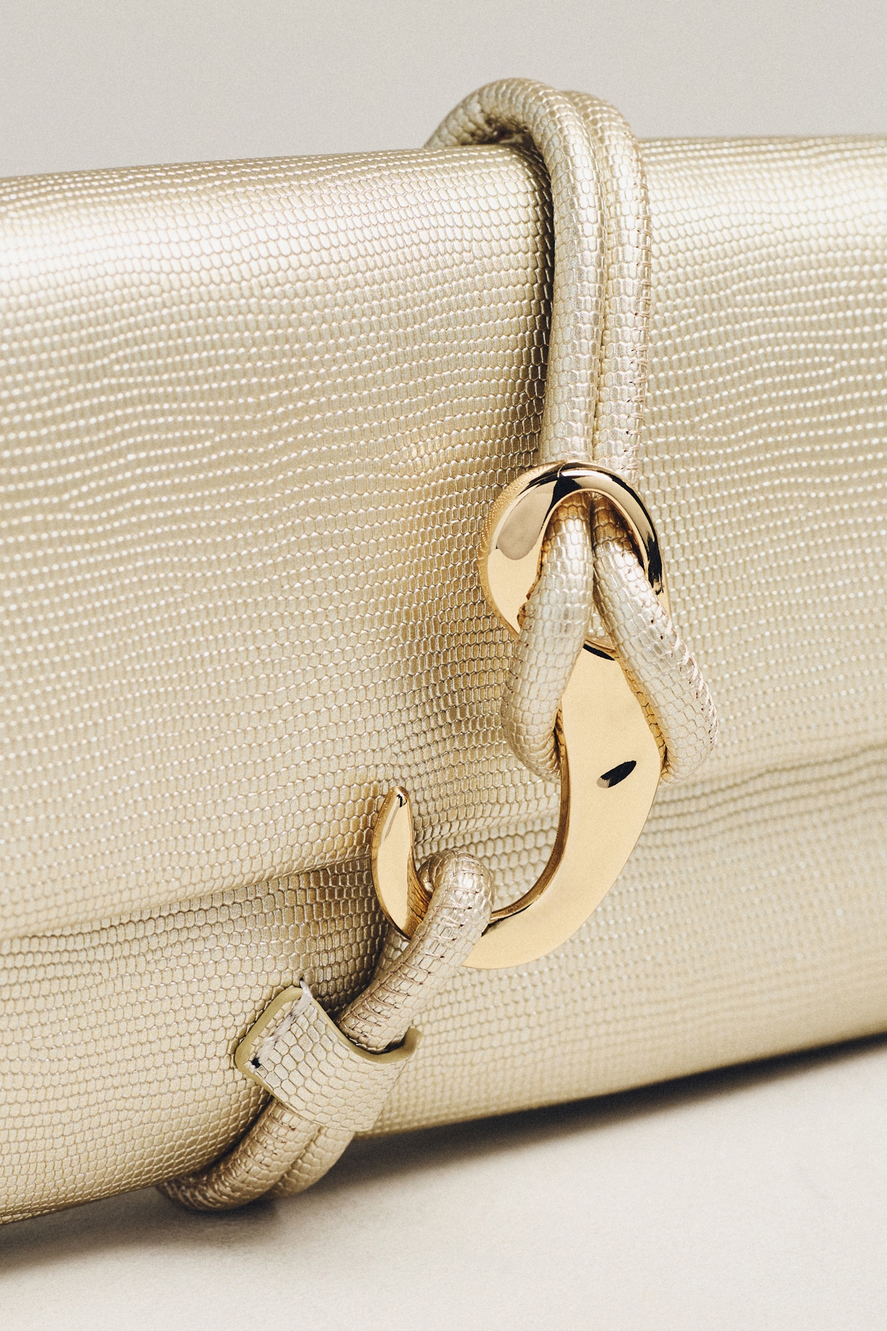 Dolce Vita Alice Shoulder Bag