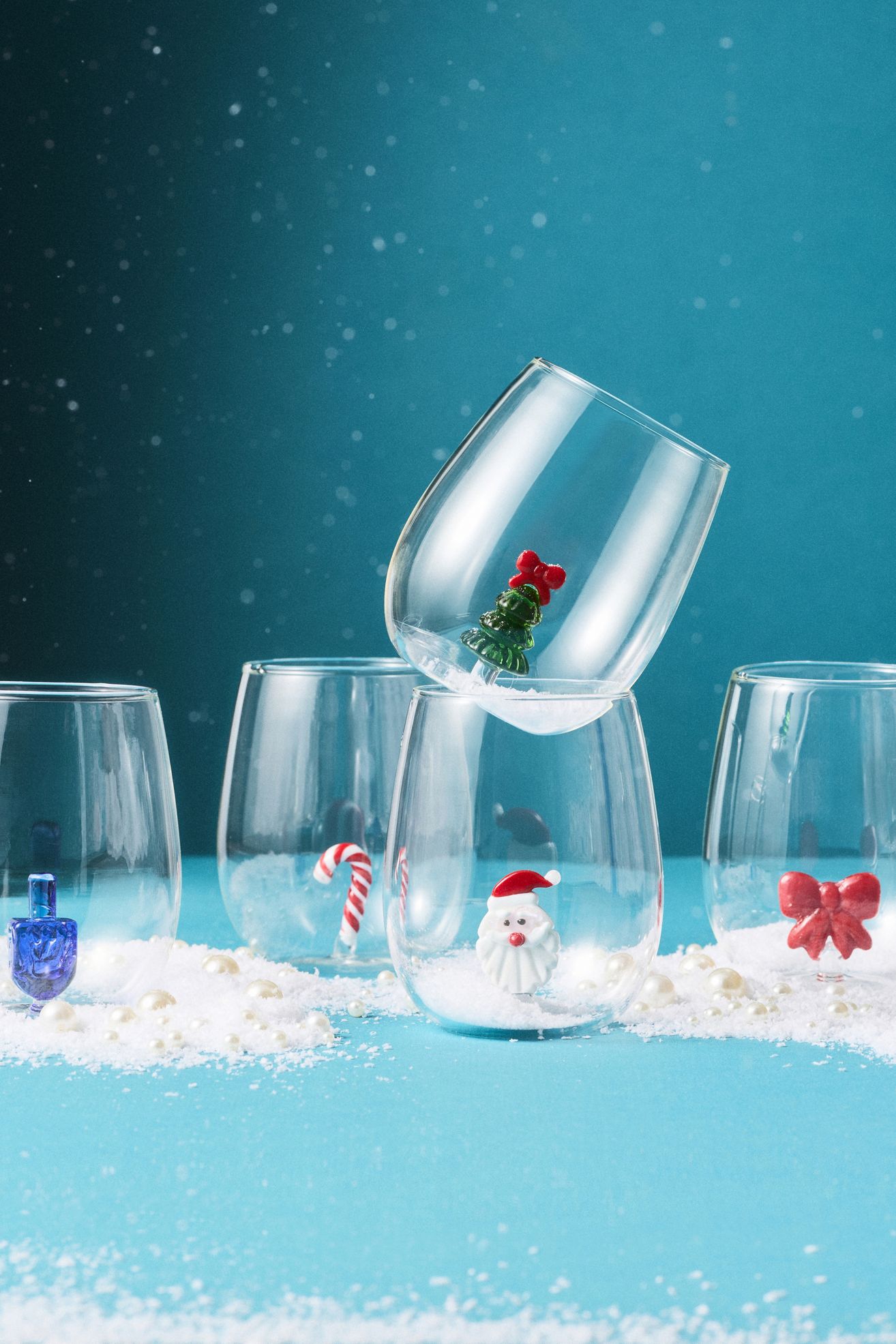 The Jolly Icon Stemless Wine Glass - Tree With Bow, Standard, One Size