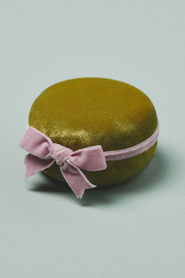 thea-velvet-jewellery-box-anthropologie-uk