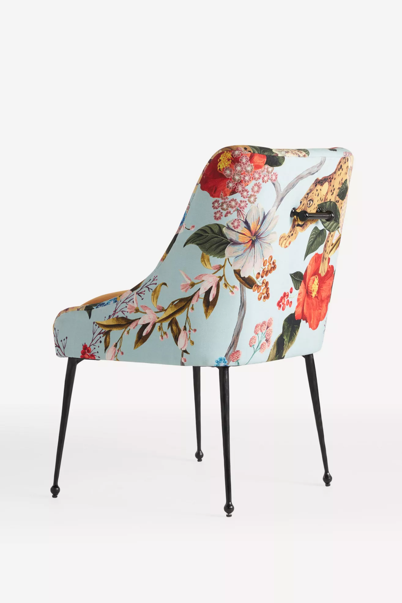 Bara Velvet Elowen Accent Chair - Luxurious Velvet Seating | AnthroHome