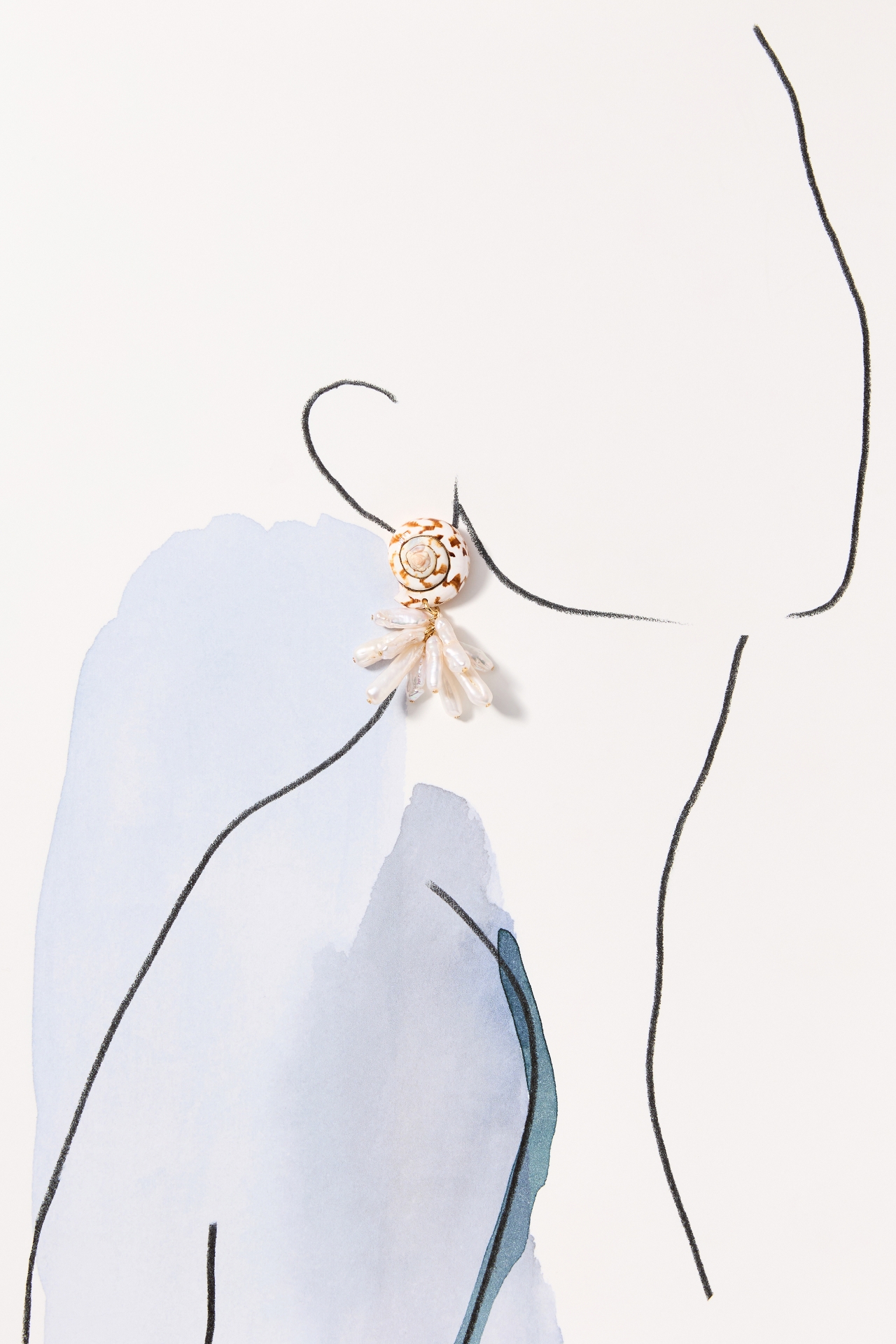 Mignonne Gavigan Shell Pearl Drop Earrings