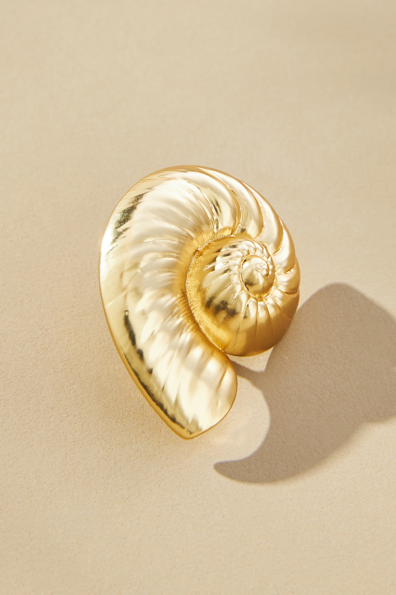 Mignonne Gavigan Ostuni Shell Post Earrings