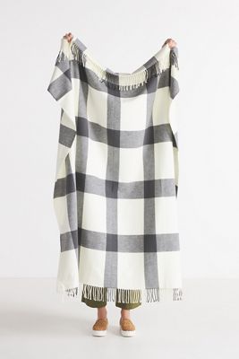 Wellington Plaid Throw Blanket
