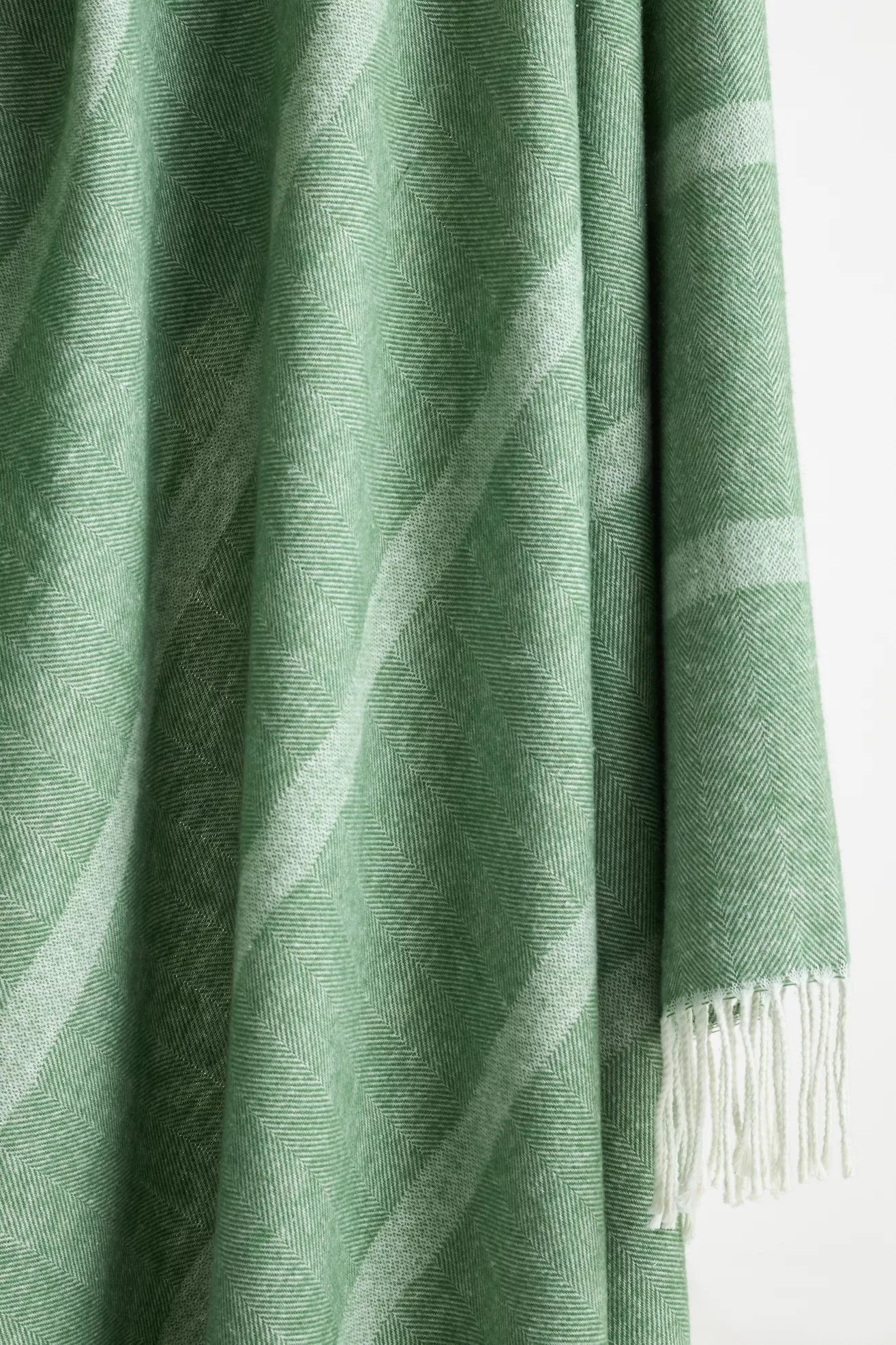 Lands Downunder Montauk Stripe Herringbone Throw Blanket - thumbnail 4