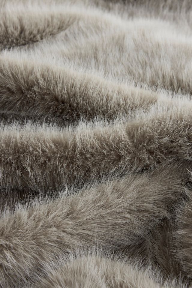 The Chloe Tipped Faux-Fur Throw Blanket #4