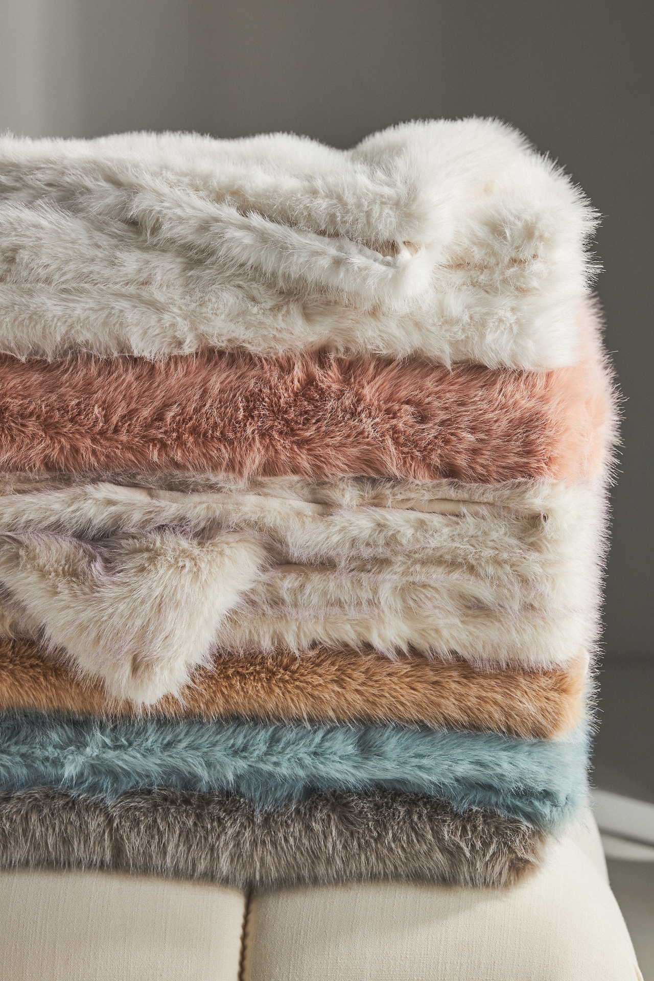 Chloe Faux Fur Throw Blanket