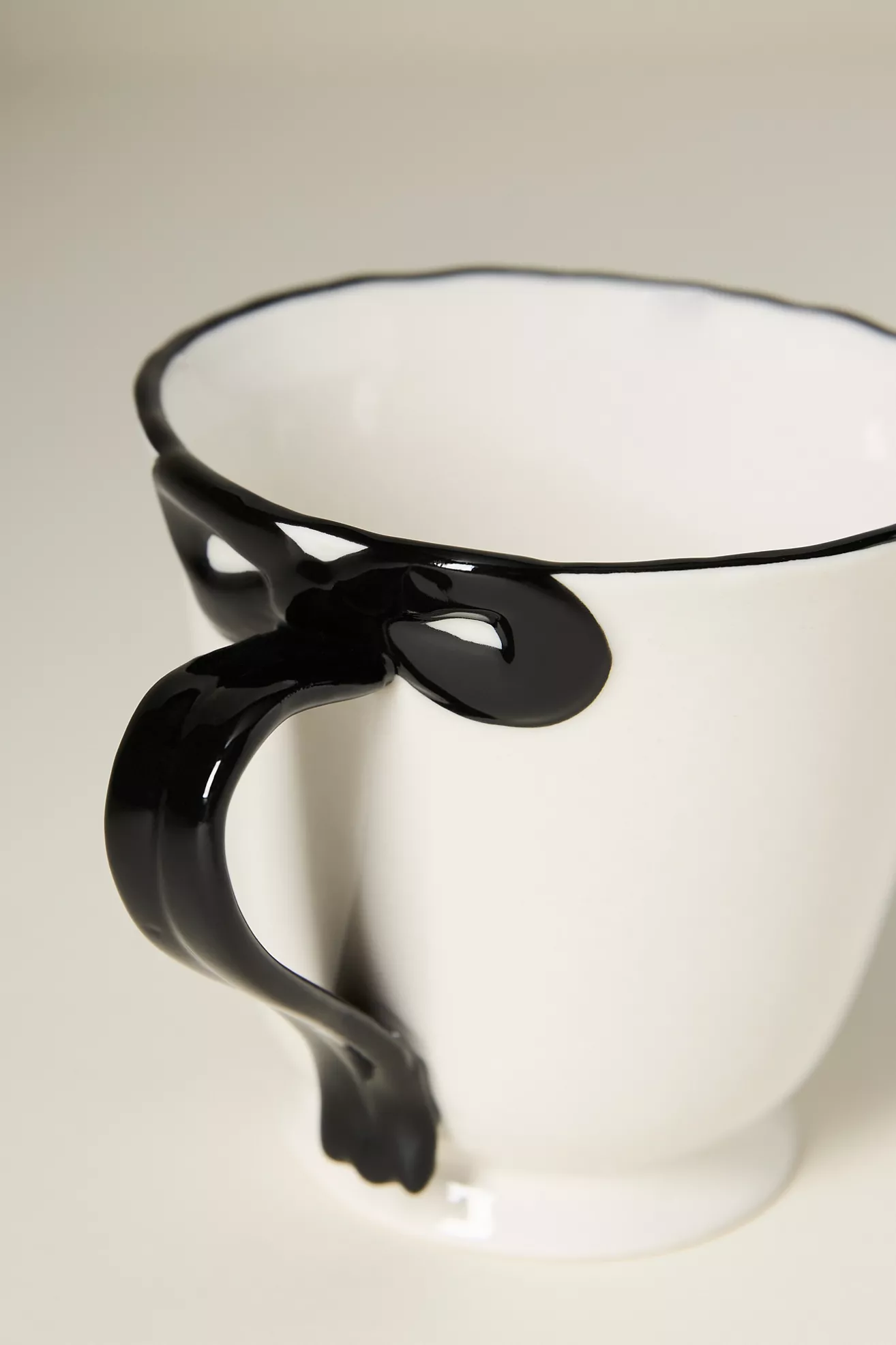 Benedita Bow Stoneware Mug - thumbnail 7