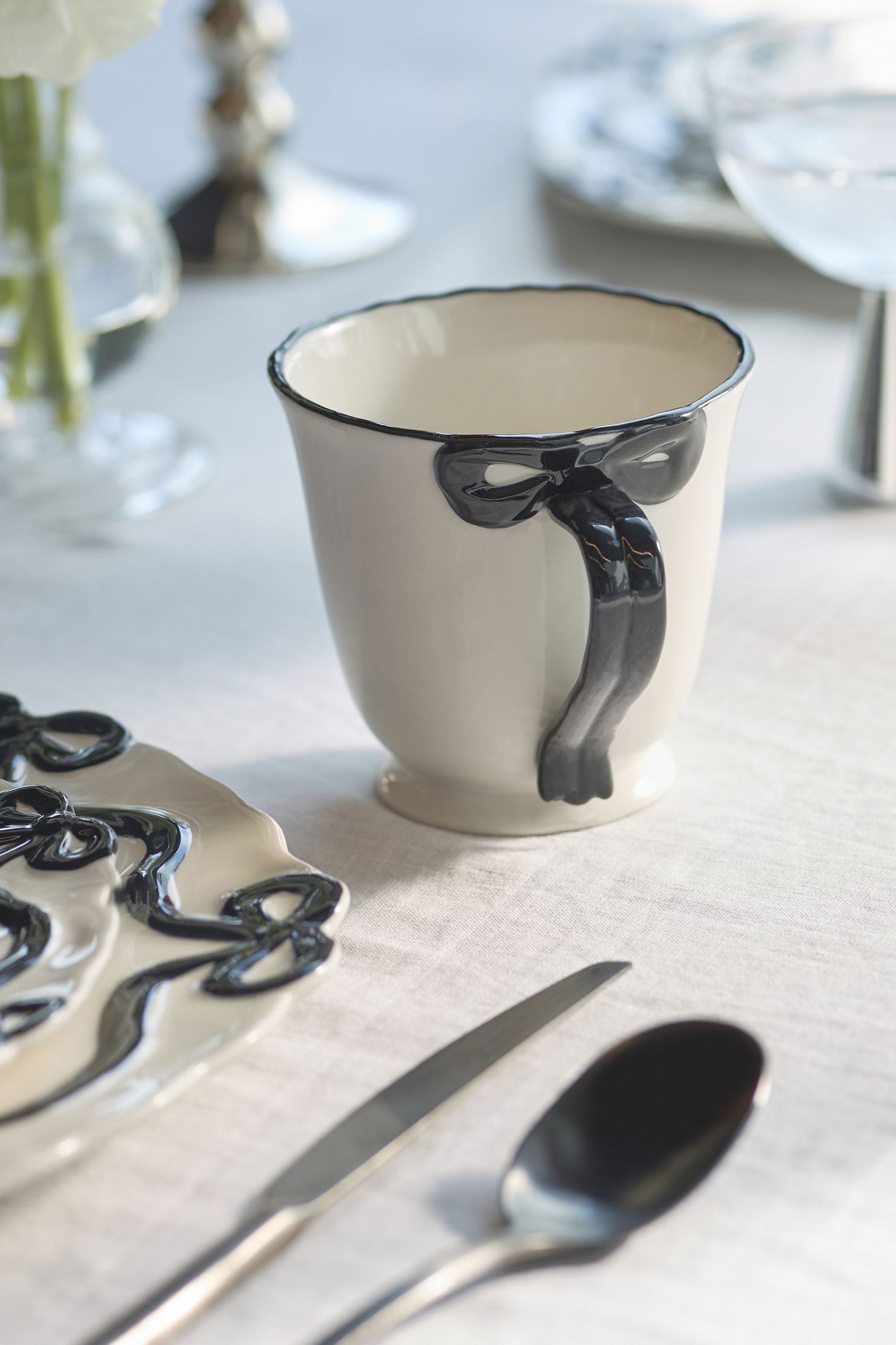 Benedita Bow Stoneware Mug - Black, One Size
