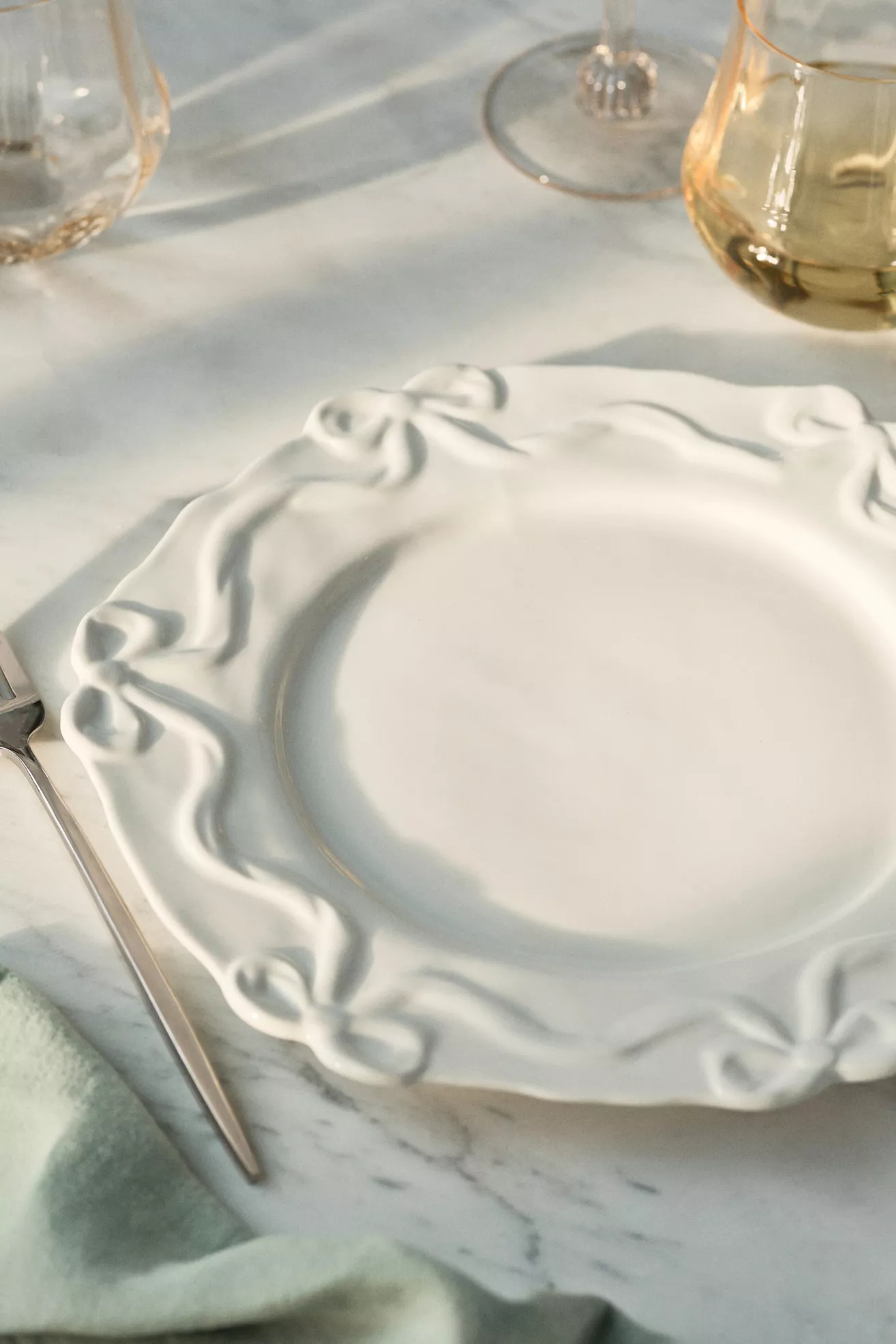 Benedita Bow Stoneware Dinner Plates, Set of 4 - thumbnail 6