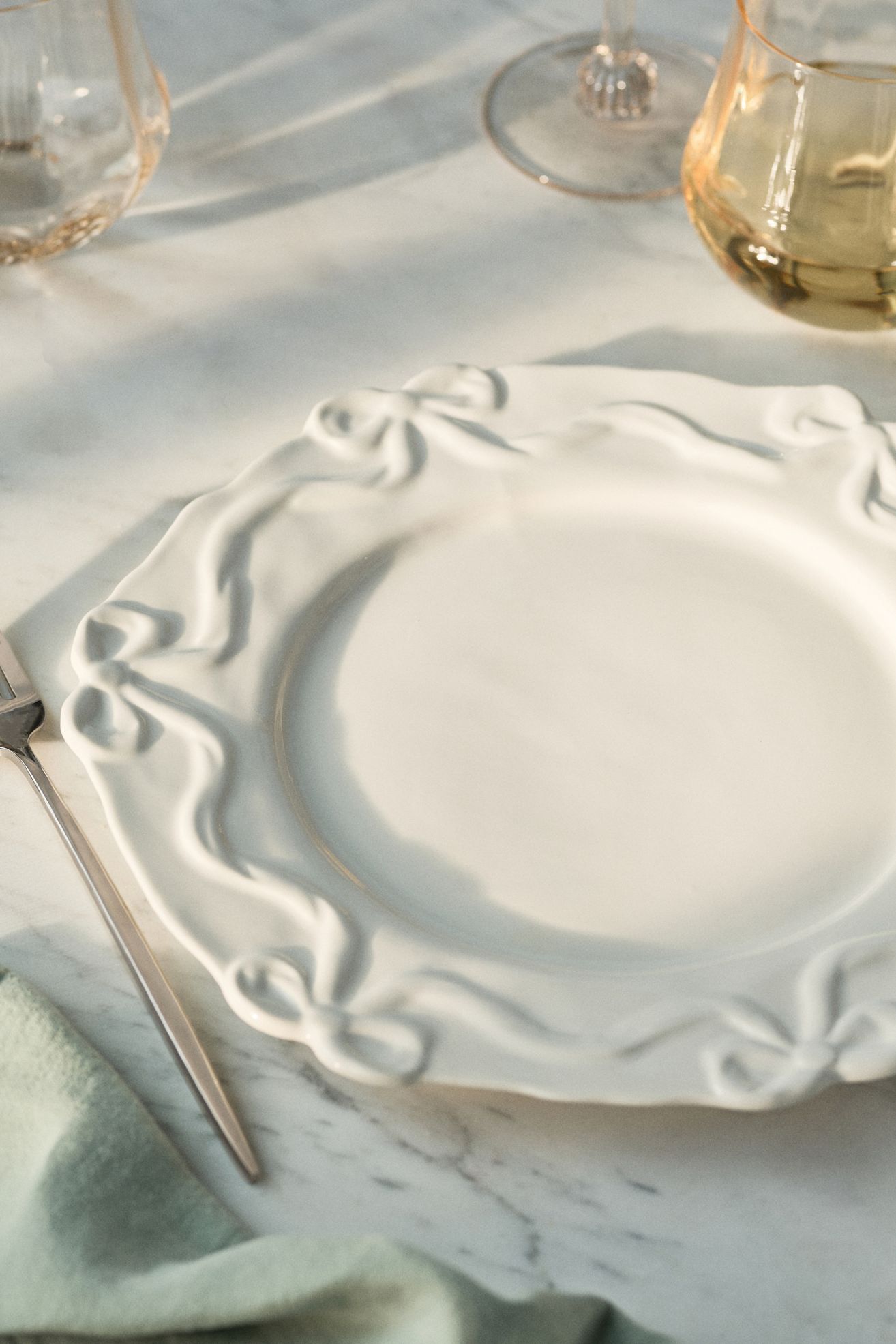 Benedita Bow Stoneware Dinner Plates, Set of 4 - White, Set Of 4