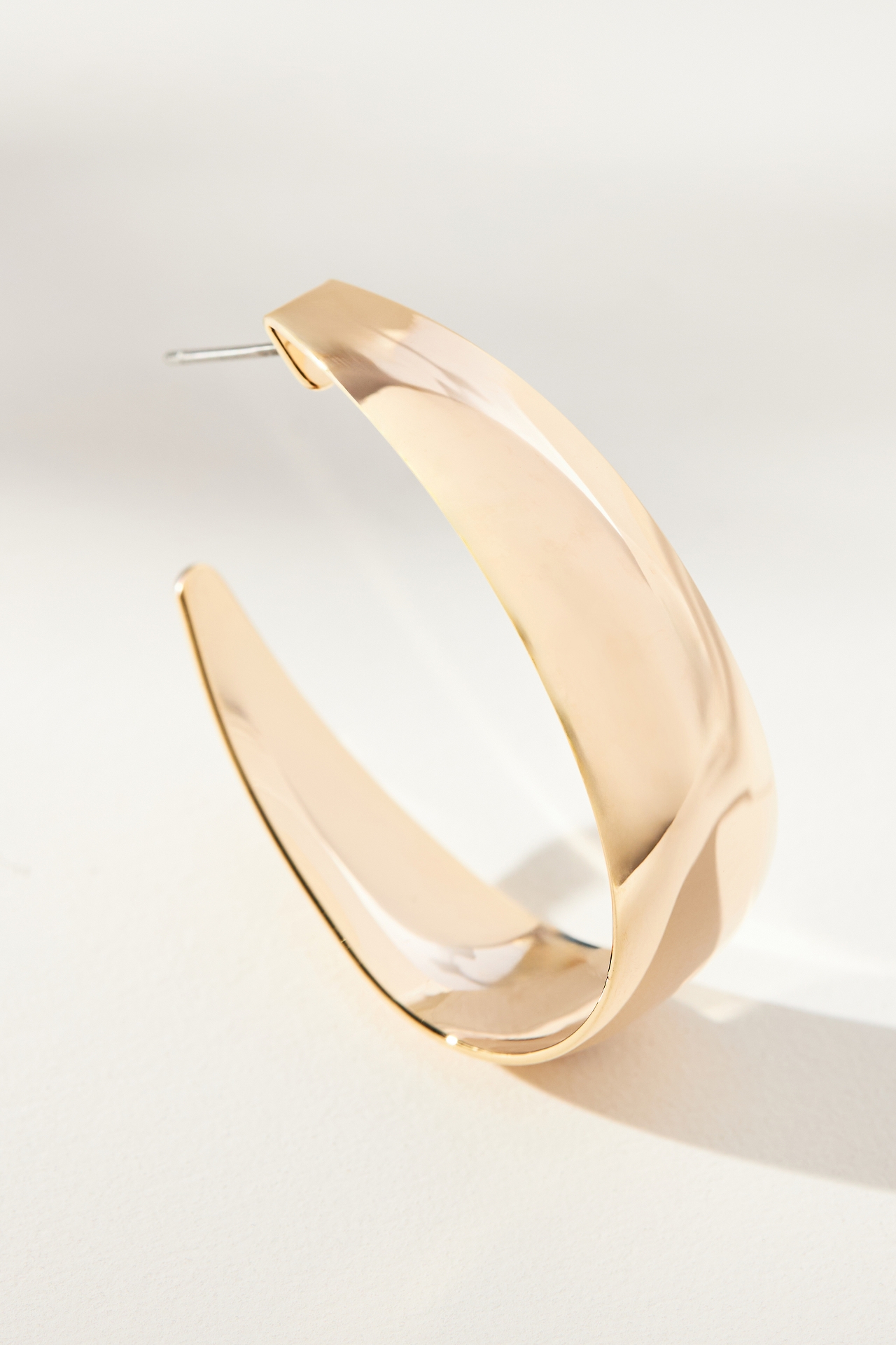 Shiny Oval Hoop Earrings