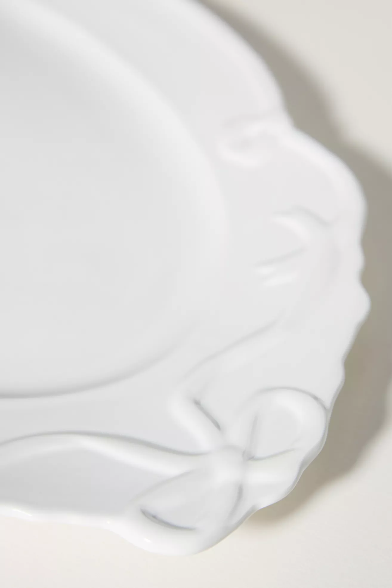 Benedita Bow Ceramic Stoneware Platter - thumbnail 8