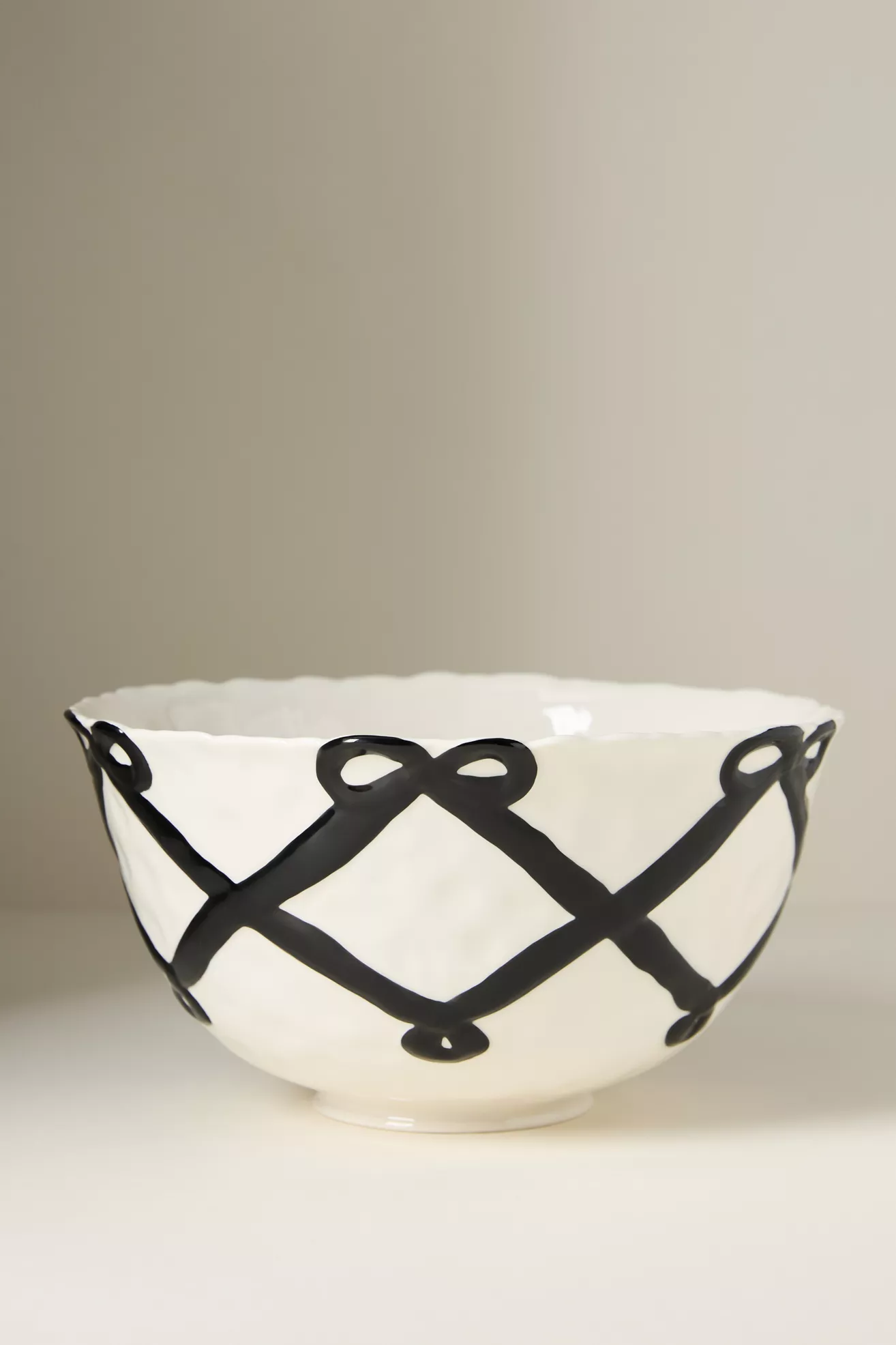 Benedita Bow Ceramic Stoneware Serve Bowl - thumbnail 2