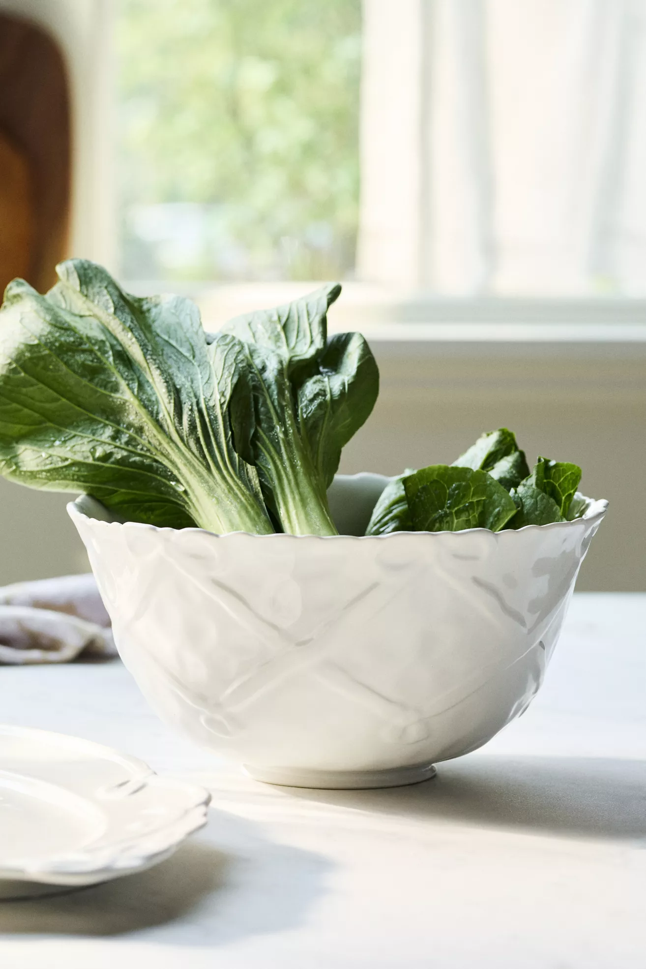 Benedita Bow Ceramic Stoneware Serve Bowl - thumbnail 4