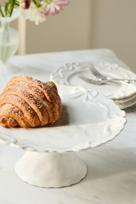 Benedita Bow Ceramic Stoneware Cake Stand | AnthroHome