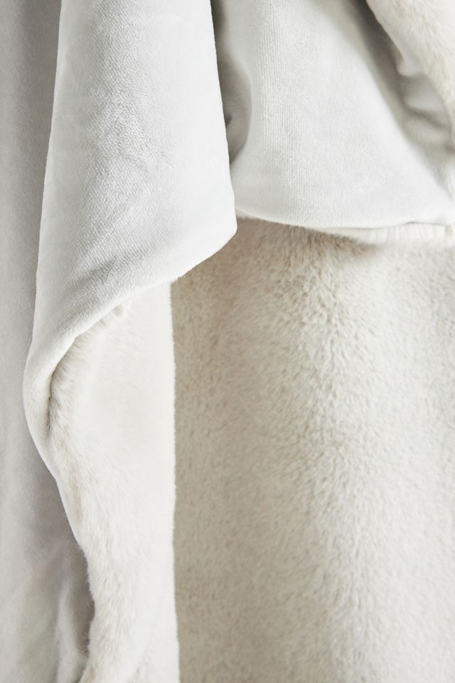 Sophie Faux Fur Throw Blanket