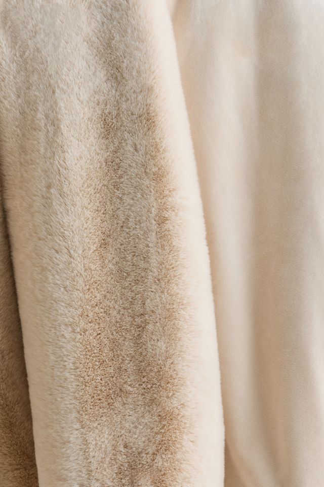 Sophie Faux Fur Throw Blanket #3