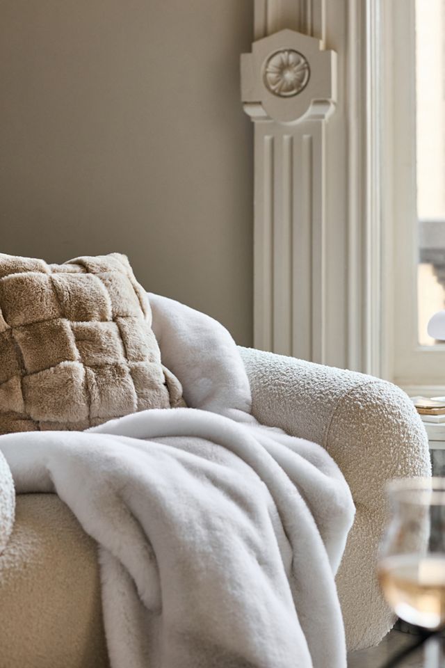 Sophie Faux Fur Throw Blanket #1