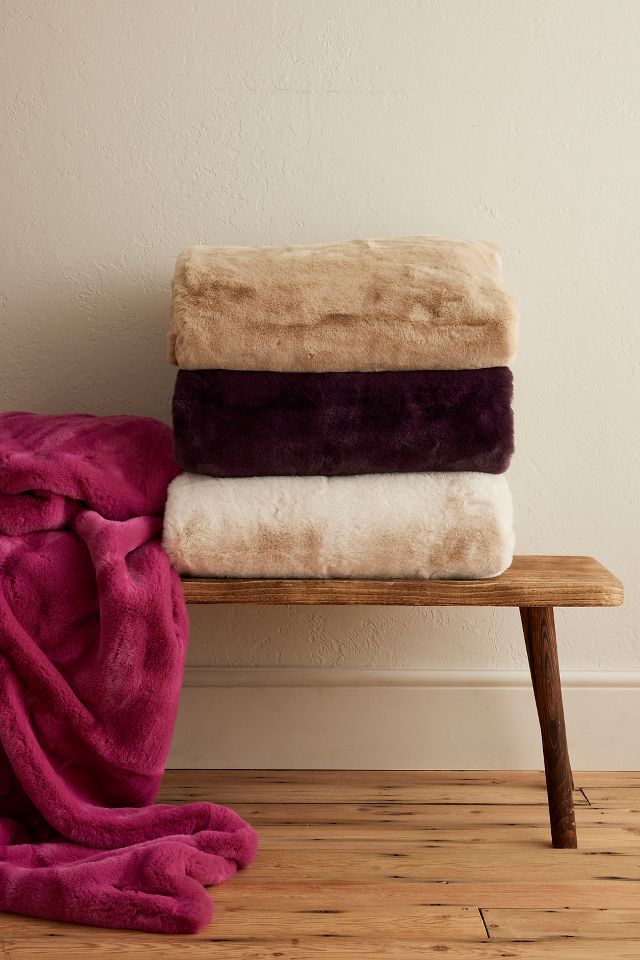 NWOT Anthropologie Fireside Faux-Fur cheapest Throw Blanket - Pink