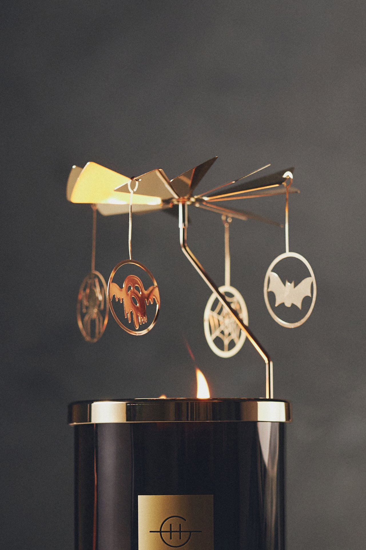 Glasshouse Spinning Carousel Candle Accessory