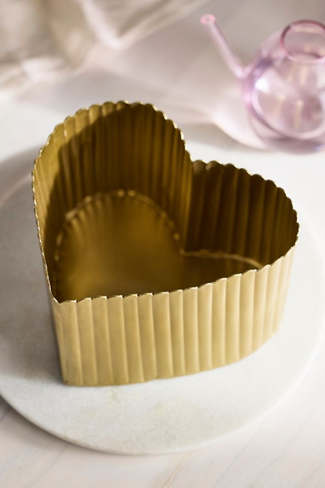 Ridged Heart Pot #1