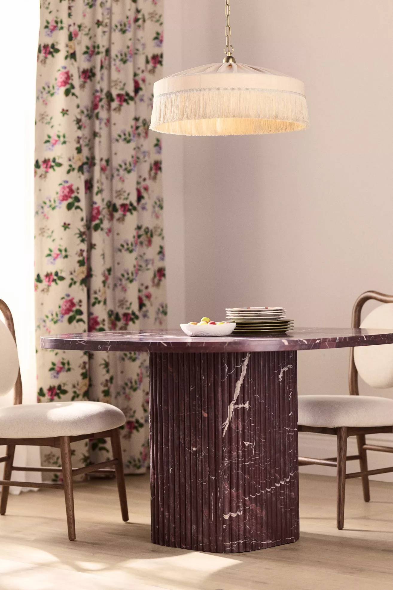 Kanta Square 48"  Fluted Marble Dining Table - thumbnail 6