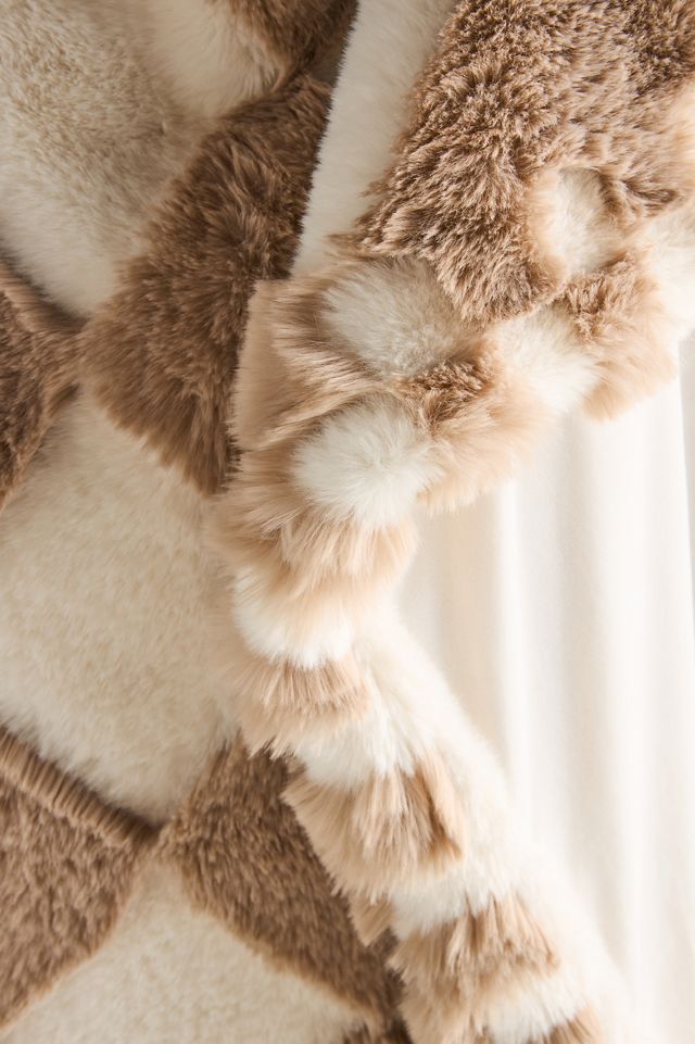 Checkered Sculpted Faux-Fur Throw Blanket