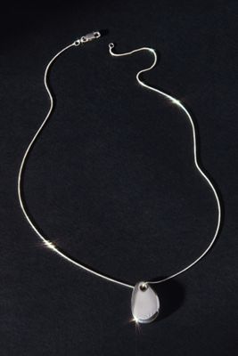 Maslo Small Pebble Pendant Necklace