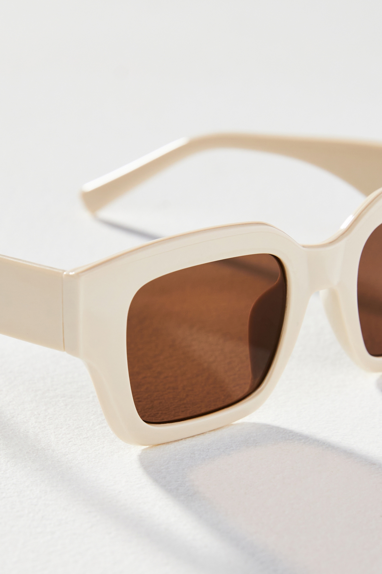 Bernardo Square Sunglasses