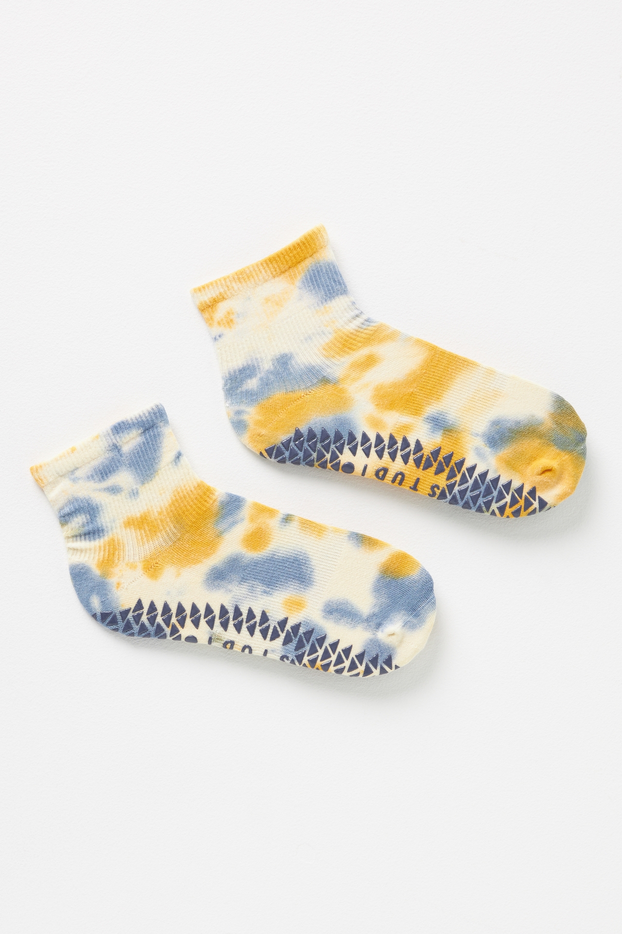 Pointe Studio Tie-Dye Socks