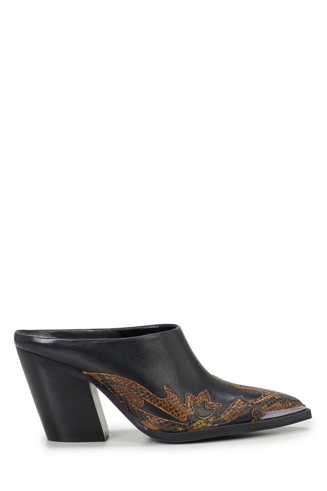 vince camuto grenda