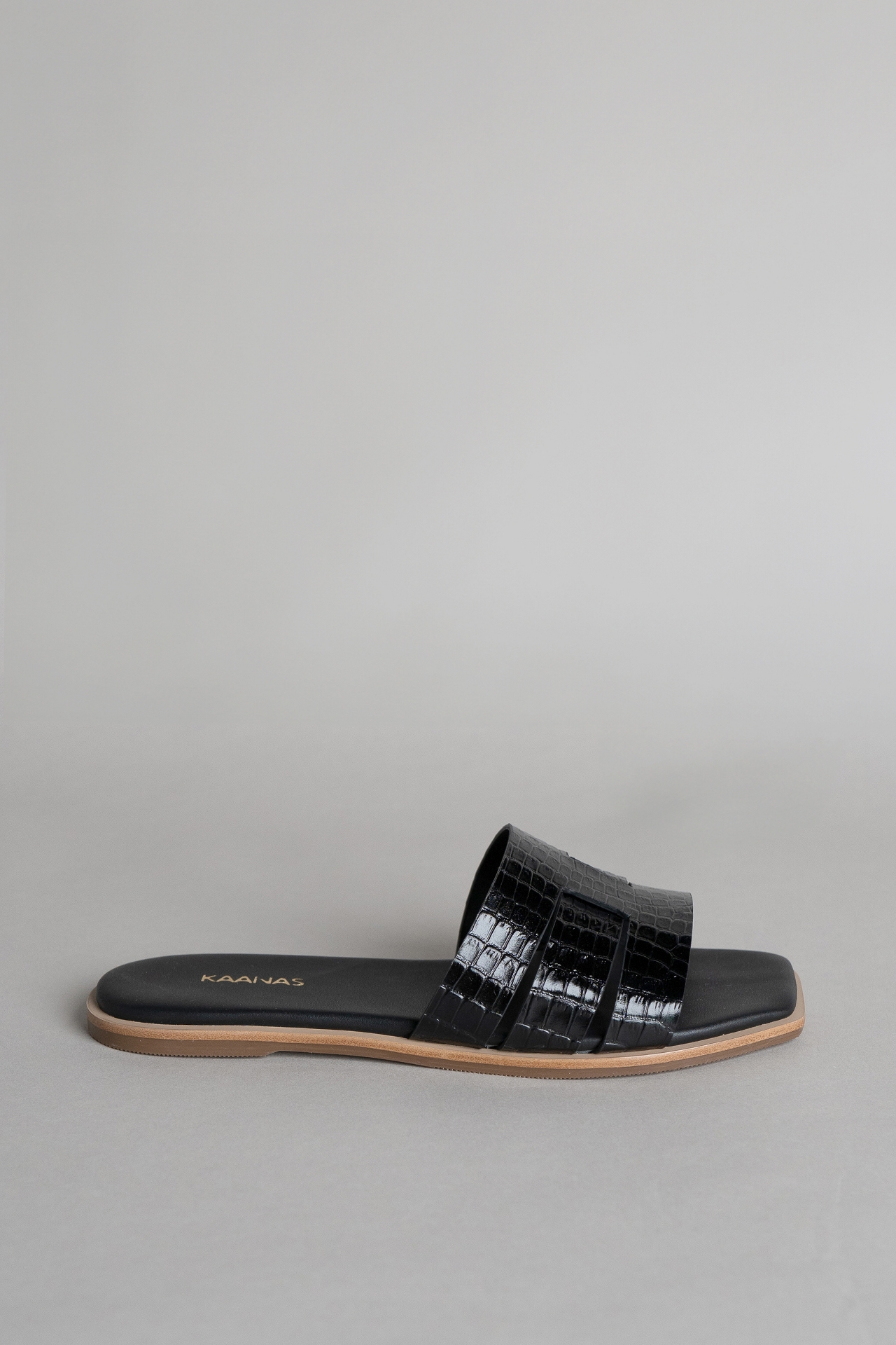 Kaanas Pozaz Basketweave Slide Sandals