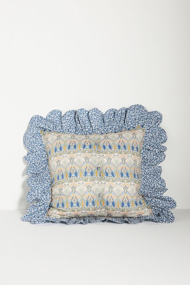 Coco & Wolf Scallop Ruffle Cushion Cover #1