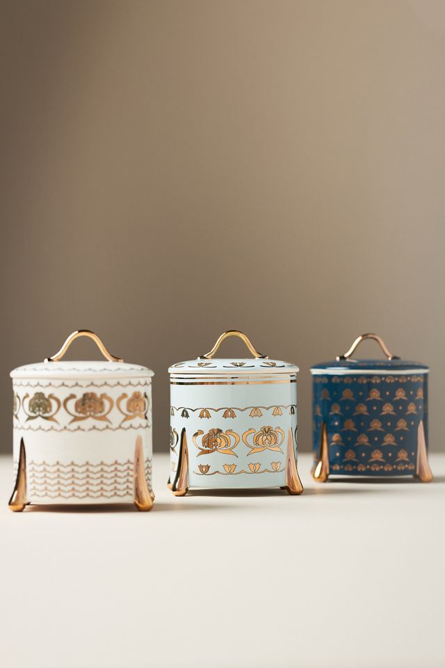The Met x Anthropologie Gourmand Cashmere & Coconut Ceramic Candle #1
