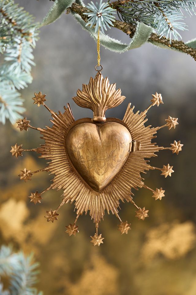 Oversized Heart Medallion Ornament