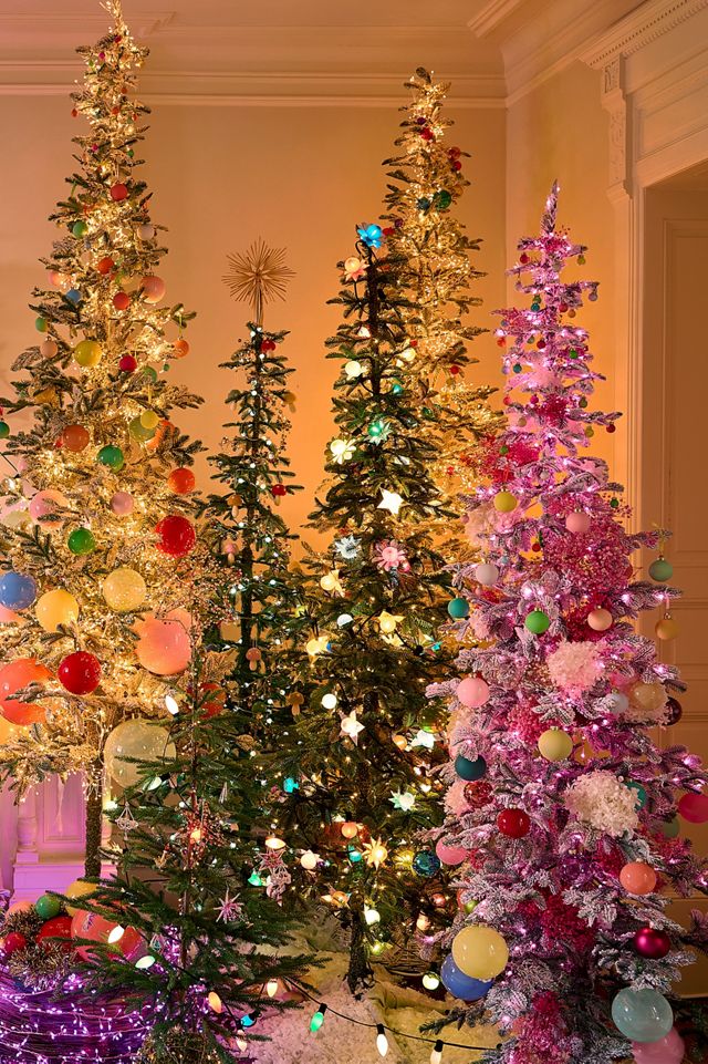 Faux Pre-Lit Silvertip Fir, 7’ #9