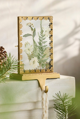 Terrain Gold Frame Stocking Holder