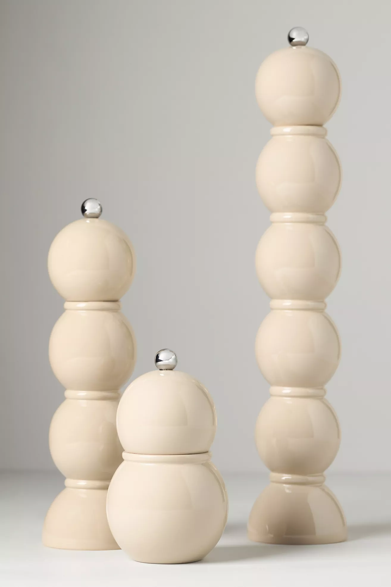 Addison Ross Grande Bobbin Salt and Pepper Grinder - thumbnail 2