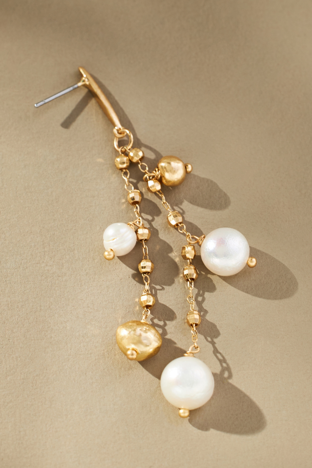 Prairie Pearl Elegant Drop Earrings